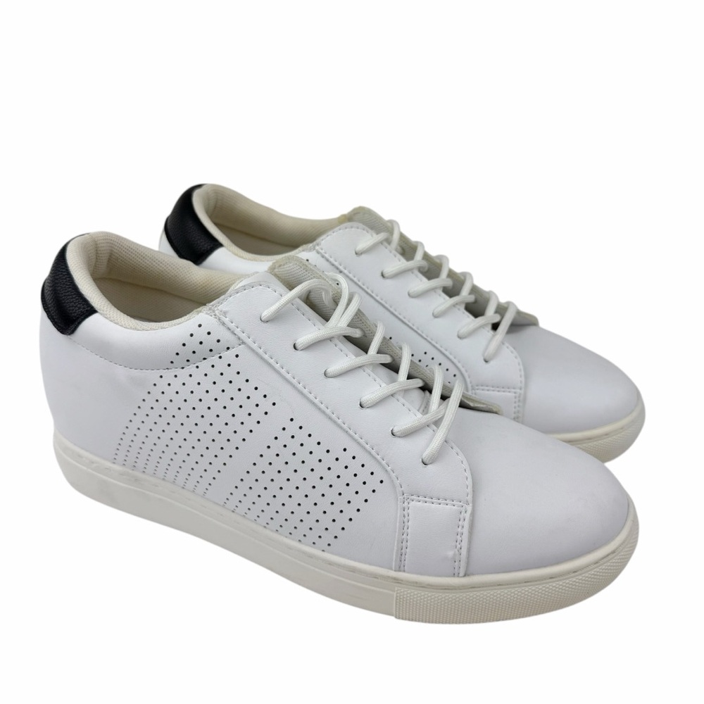 Men's White Casual Lace-Up Sneakers with Black Heel Accent